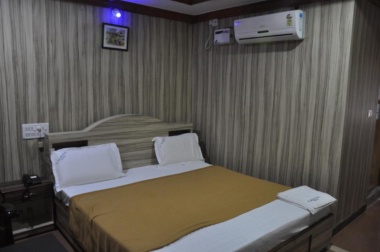 C M Hotel Dharmapuri Dış mekan fotoğraf